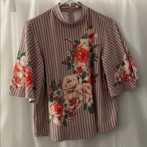 Floral bell sleeve blouse